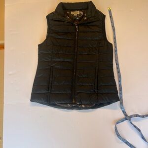 Black light puffer Vest